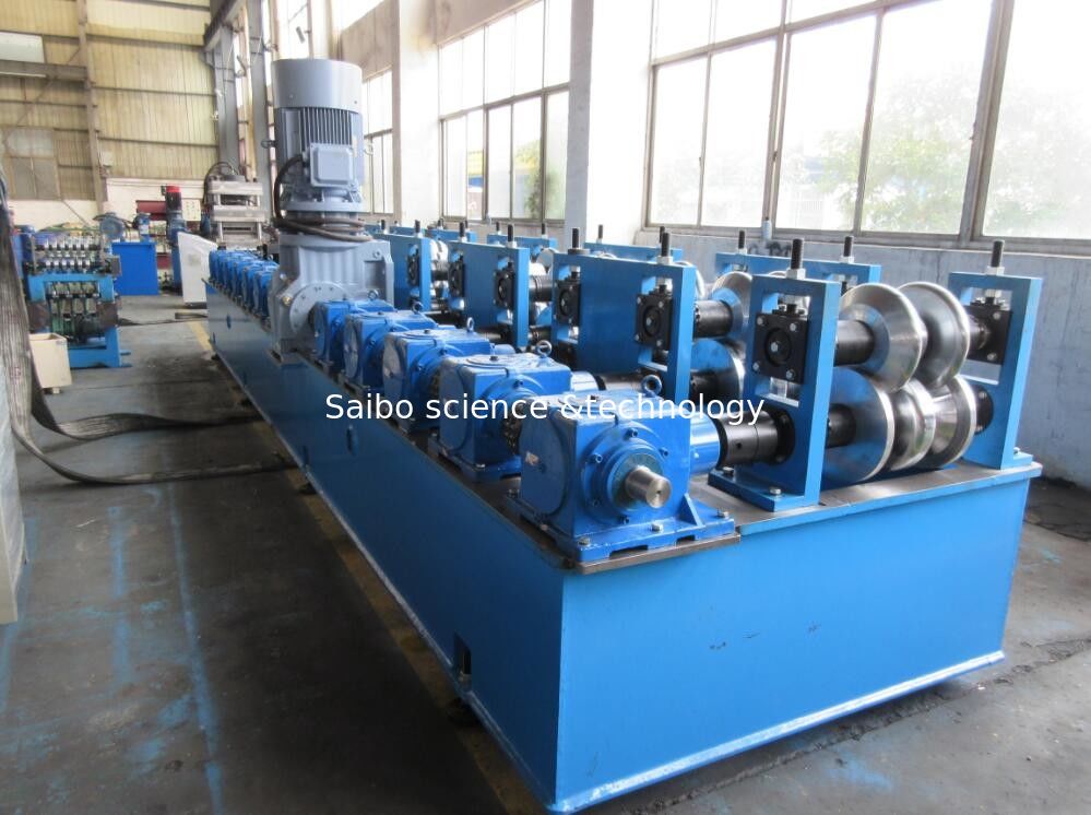 15 stations Guard Rail Roll Forming Machine with convey 2.0 - 4.2mm